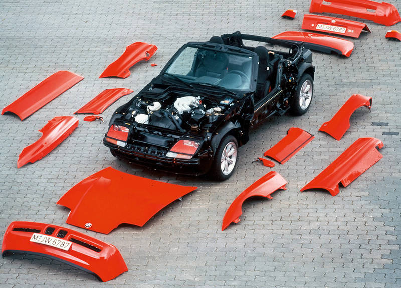 Illustration for article titled Here's How The BMW Z1's Awesome Sliding Doors Worked